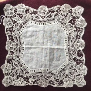 Vintage Pansy Lace Handkerchief 10 x. 10 inches